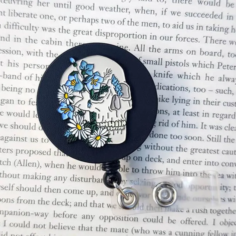 Codex Anatomicus Badge Reels^Skull badge reel